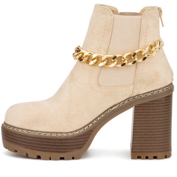 Olivia Miller Alyssa Platform Booties - Picture 4 of 11